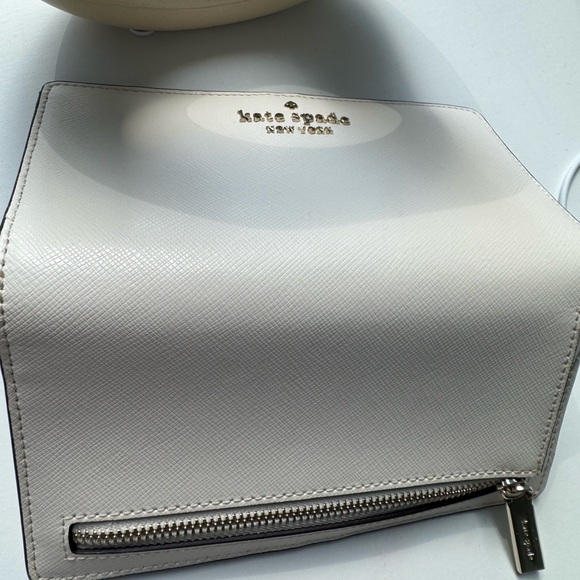 Kate Spade Staci Slim Bifold Wallet - Picture 1 of 7